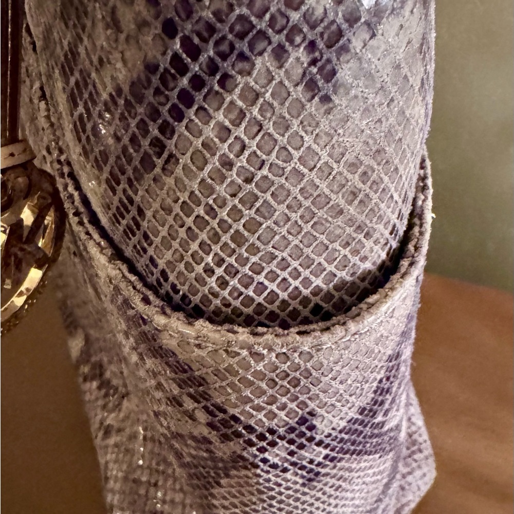 **SALE**Michael Kors Snake Print Tote Bag - Picture 10 of 16